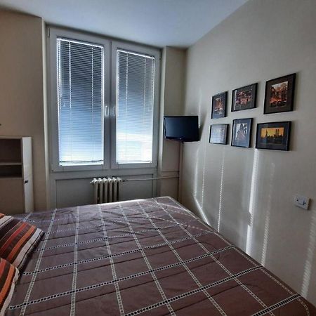 Skopje - Center Bright Apartment מראה חיצוני תמונה